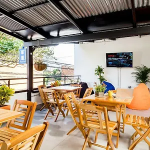  Hostel Backpacker
